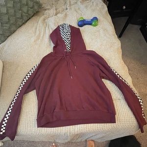 Burgundy sweatshirt with checkered